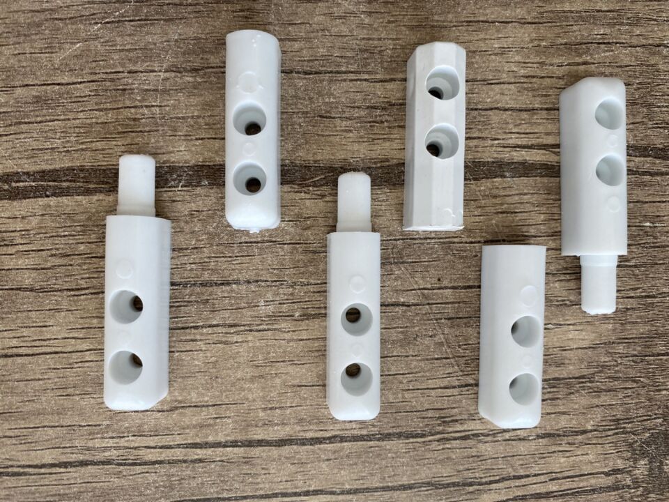 SİNEKLİK 17X25  Sineklik 4 Adet Çıtçıt 6 Adet Menteşe 16 ADET VİDA Toptlam 26 Adet BEYAZ