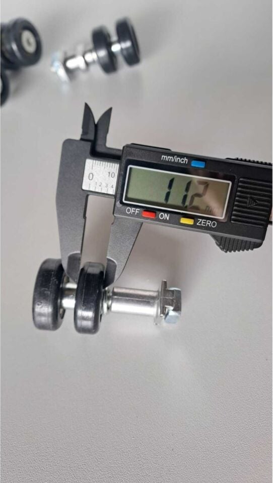 4 Adet Cam Balkon Tekeri, Dayanıklı ve Kullanışlı, Kolay Montajli Set