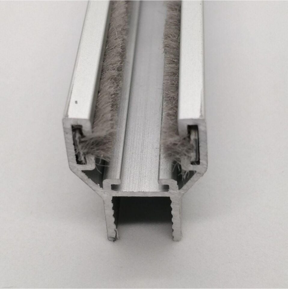 Cam Balkon Alüminyum Fitil, Dayanıklı ve Şık Tasarım ile Kolay Montaj Sağlar