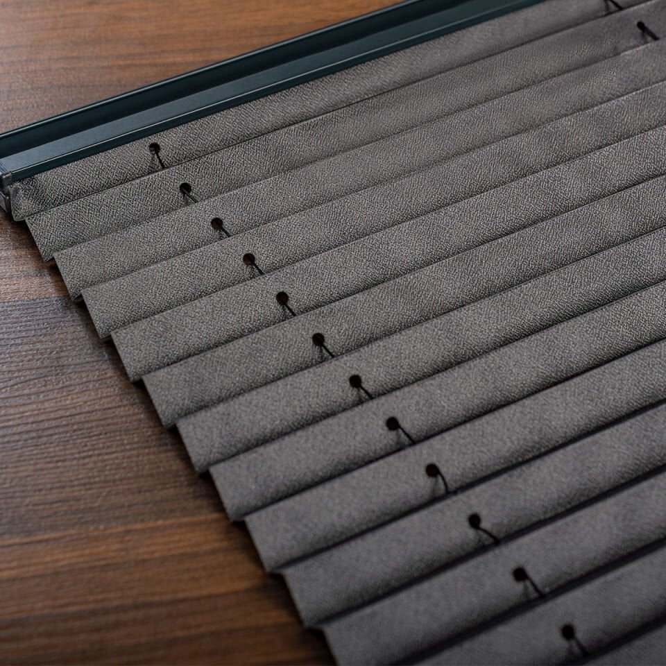 Eylül Antrasit Plise Katlanır Cam Balkon Perdesi - Ofis Perdesi - Mutfak Perdesi - Salon Perdesi -