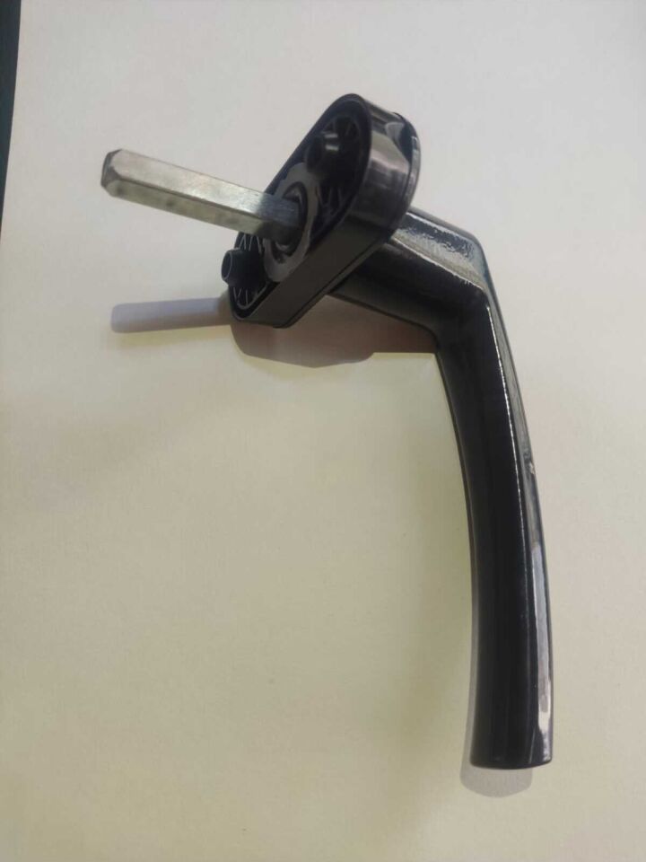 Siyah Pvc Cam Balkon Kolu, Dayanıklı ve Şık Tasarım ile Kolay Kullanım Alüminyum