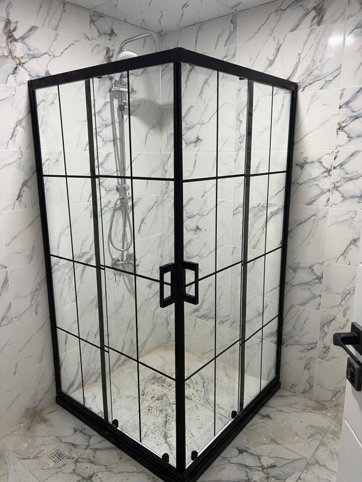 EYLÜL Duşakabin Duşakabin Kare Karolajlı