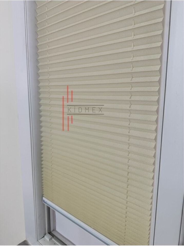 Krem Plise Katlanır Cam Balkon Perdesi - Ofis Perdesi - Ev Perdesi - Salon Perdesi - Plise Perde